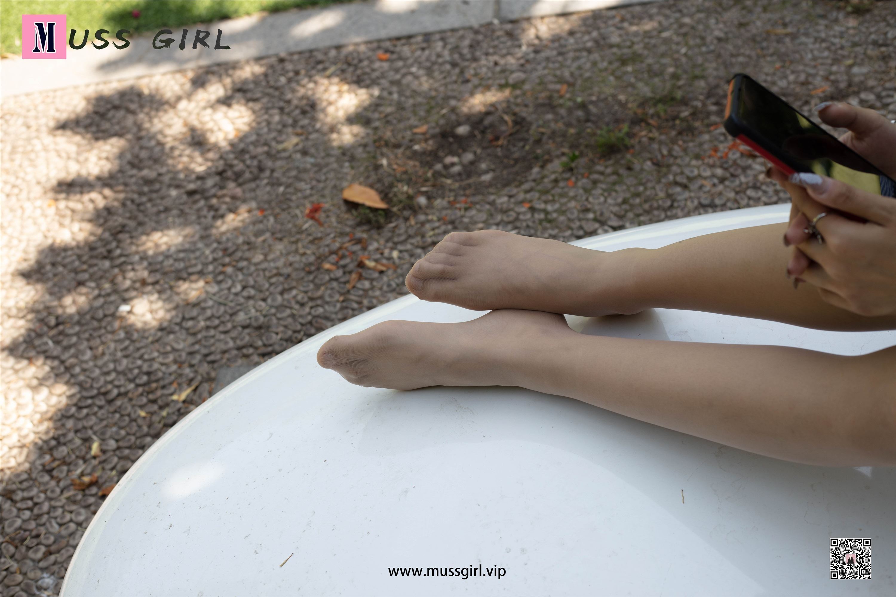 MussGirl慕丝女郎  NO.211 牛仔热裤肉丝美女